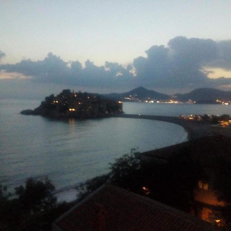 Ana Apartmani Sveti Stefan Esterno foto