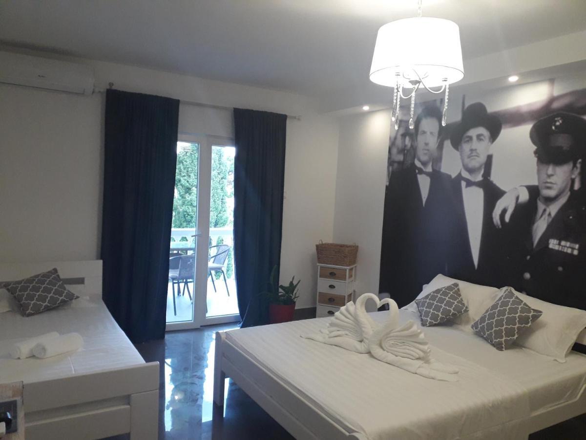 Ana Apartmani Sveti Stefan Esterno foto