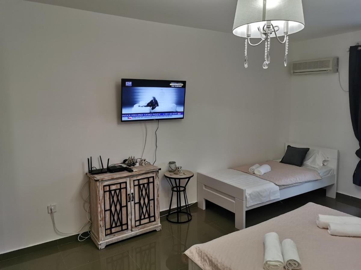 Ana Apartmani Sveti Stefan Esterno foto